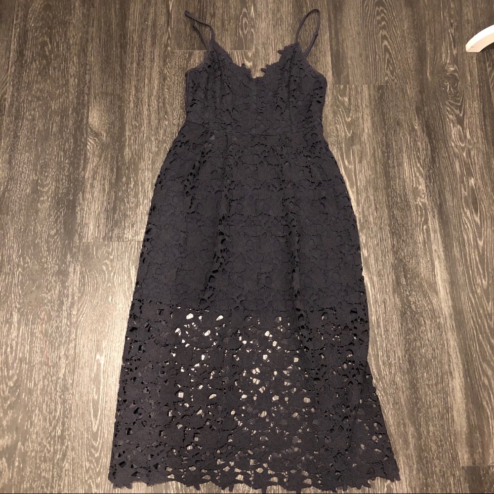 Astr The Label Lace Midi Dress
